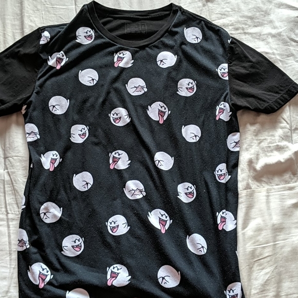 Large Nintendo print  Boo t shirt - Picture 3 of 3